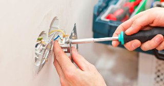 Электромонтажные работы Белогорск цена 468 руб Электрика под ключ
